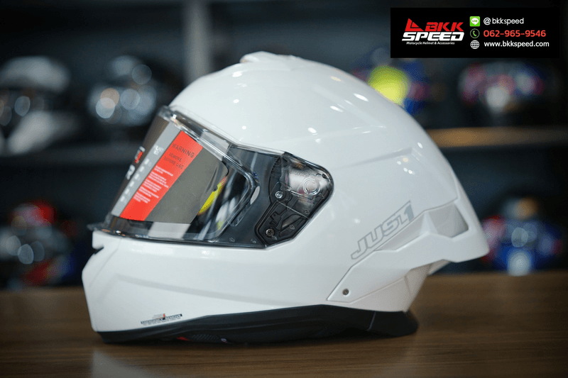 รูปสินค้าหมวกกันน็อคเต็มใบ แบรนด์ Just1 รุ่น Just1 JSTR ลาย/สี JSTR Solid White สำหรับขี่มอเตอร์ไซค์ รูปเพิ่มเติม 5 จาก BKKSPEED