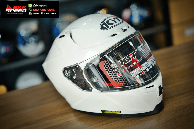 รูปสินค้าหมวกกันน็อคเต็มใบ แบรนด์ KYT รุ่น KYT Striker ลาย/สี Striker Solid White สำหรับขี่มอเตอร์ไซค์ มุมด้านข้าง จาก BKKSPEED
