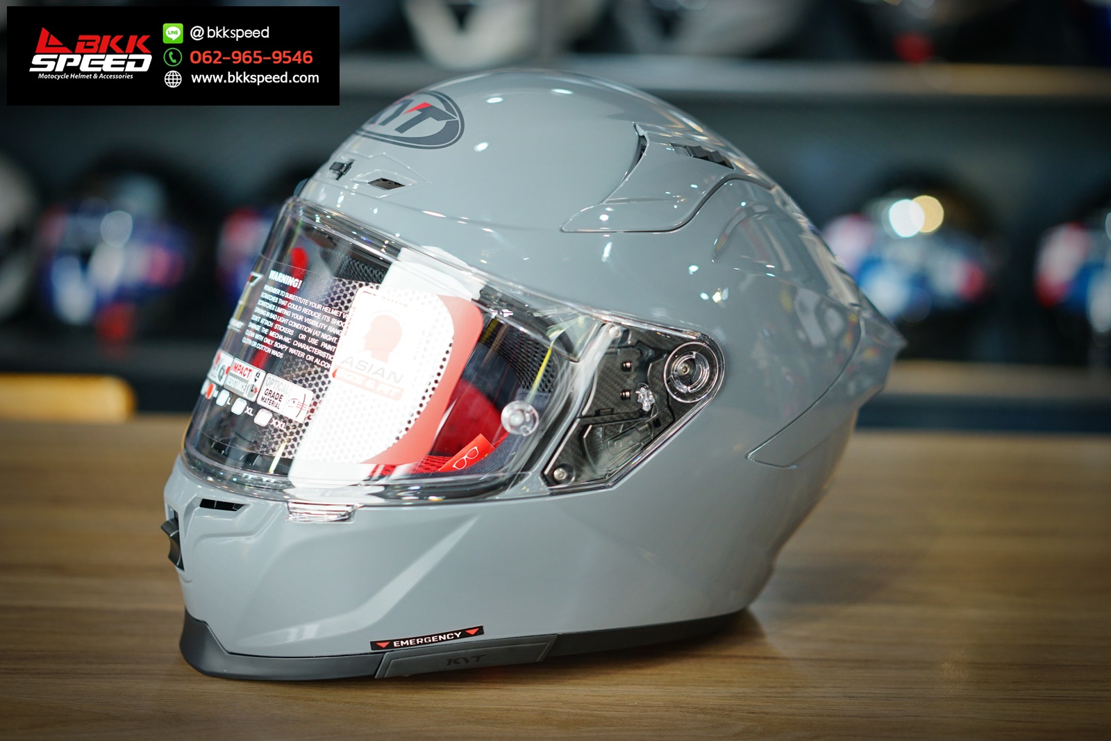 รูปสินค้าหมวกกันน็อคเต็มใบ แบรนด์ KYT รุ่น KYT Striker ลาย/สี Striker Solid Grey สำหรับขี่มอเตอร์ไซค์ มุมหลักด้านหน้า จาก BKKSPEED