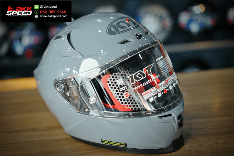 รูปสินค้าหมวกกันน็อคเต็มใบ แบรนด์ KYT รุ่น KYT Striker ลาย/สี Striker Solid Grey สำหรับขี่มอเตอร์ไซค์ มุมด้านหลัง จาก BKKSPEED