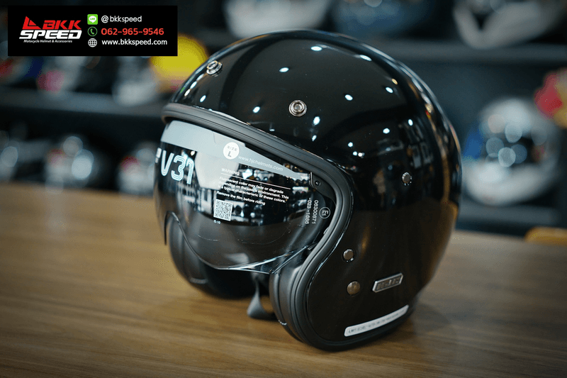 รูปสินค้าหมวกกันน็อคเต็มใบ แบรนด์ HJC รุ่น HJC V31 ลาย/สี V31 Metal Black สำหรับขี่มอเตอร์ไซค์ มุมด้านหลัง จาก BKKSPEED