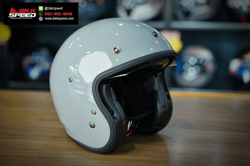 รูปสินค้าหมวกกันน็อคเต็มใบ แบรนด์ HJC รุ่น HJC V31 ลาย/สี V31 N Grey สำหรับขี่มอเตอร์ไซค์ มุมด้านหลัง จาก BKKSPEED