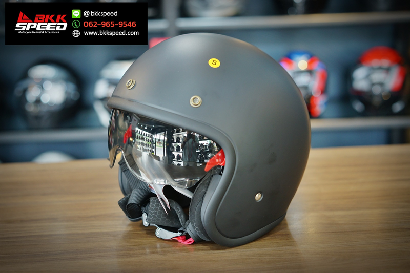 รูปสินค้าหมวกกันน็อคเต็มใบ แบรนด์ ZEUS รุ่น 389a ลาย/สี Matt Black สำหรับขี่มอเตอร์ไซค์ มุมด้านข้าง จาก BKKSPEED
