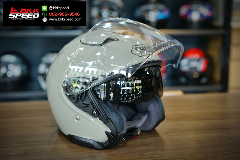 รูปสินค้าหมวกกันน็อคเต็มใบ แบรนด์ SHOEI รุ่น SHOIE J Cruise 3 ลาย/สี J cruise 3 Chalk Grey สำหรับขี่มอเตอร์ไซค์ รูปเพิ่มเติม 6 จาก BKKSPEED