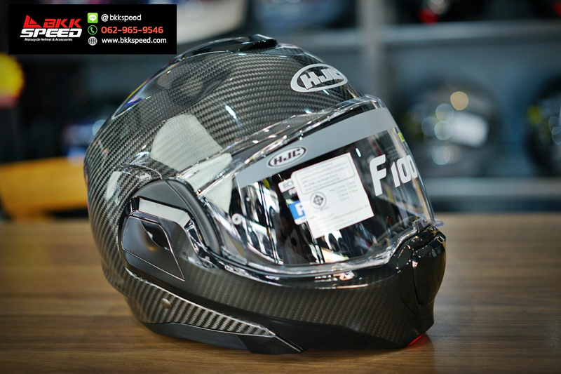 รูปสินค้าหมวกกันน็อคเต็มใบ แบรนด์ HJC รุ่น F100 ลาย/สี Carbon Flipback สำหรับขี่มอเตอร์ไซค์ มุมด้านข้าง จาก BKKSPEED