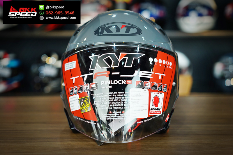 รูปสินค้าหมวกกันน็อคเต็มใบ แบรนด์ KYT รุ่น KYT TTR JET ลาย/สี TTR JET Solid Grey สำหรับขี่มอเตอร์ไซค์ มุมด้านข้าง จาก BKKSPEED