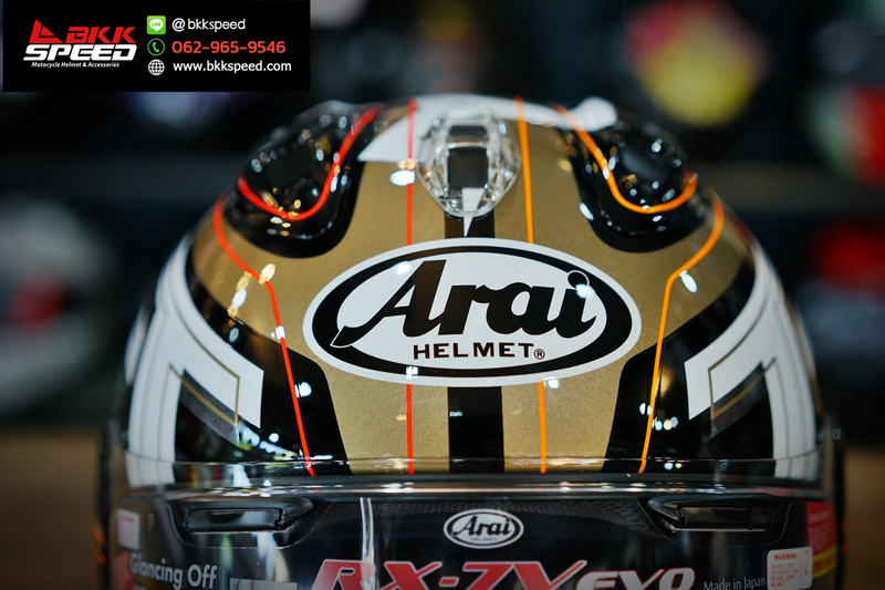 รูปสินค้าหมวกกันน็อคเต็มใบ แบรนด์ ARAI รุ่น ARAI RX-7V EVO ลาย/สี RX7V EVO IOM TT 2026 Limited Edition สำหรับขี่มอเตอร์ไซค์ มุมด้านข้าง จาก BKKSPEED